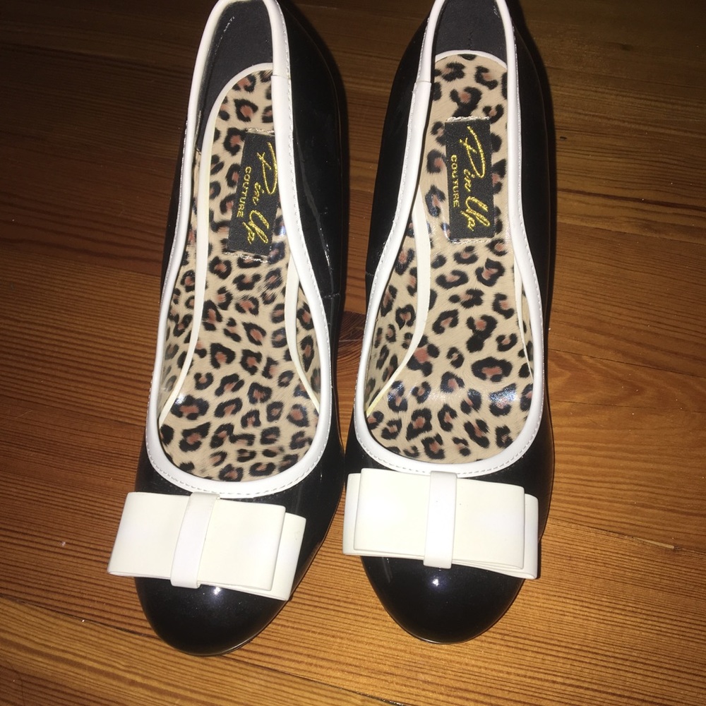 Size 6: designer heels👠